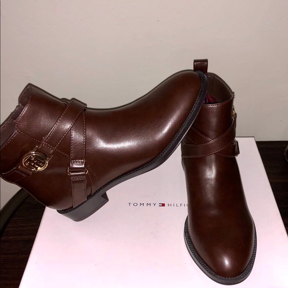 Tommy Hilfiger Boots - Picture 3 of 4